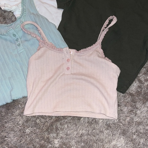 4pc crop top green pink and white - Picture 8 of 9